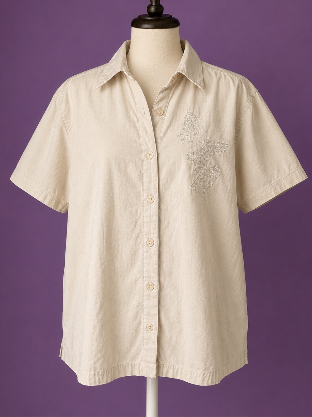 Vintage classic elements embroidered 100% cotton button up